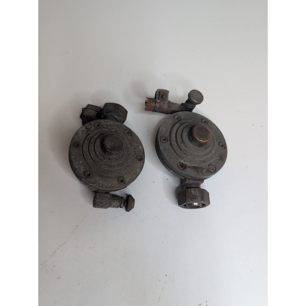 Lot Of 2 PREST-O-LITE REGULATORS TYPE 00 10 LB Vintage